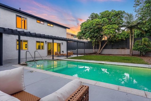 4716 Murat Pl, San Diego, CA 92117
