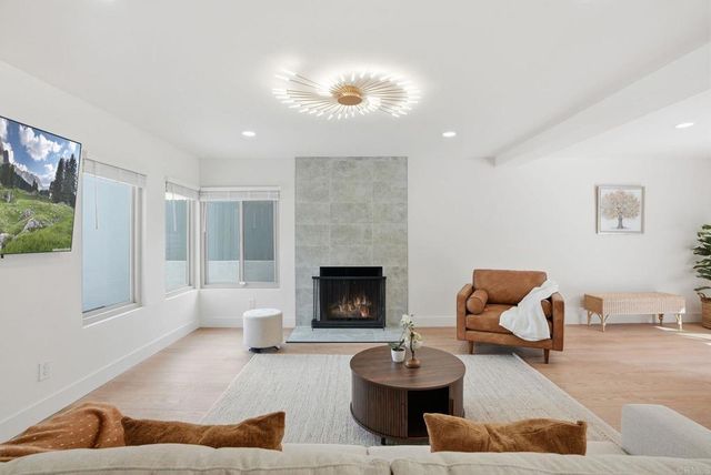 4716 Murat Pl, San Diego, CA 92117