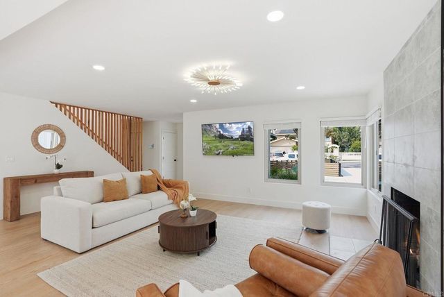 4716 Murat Pl, San Diego, CA 92117