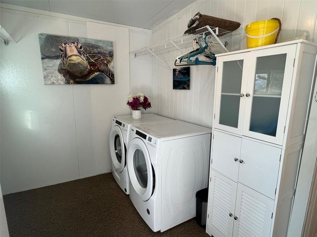 11300 124TH AVENUE 33, Largo, FL 33778