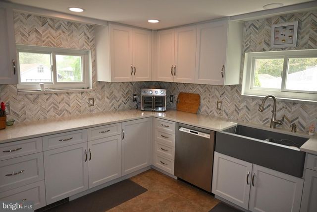 2231 SPINNERSTOWN RD, Quakertown, PA 18951
