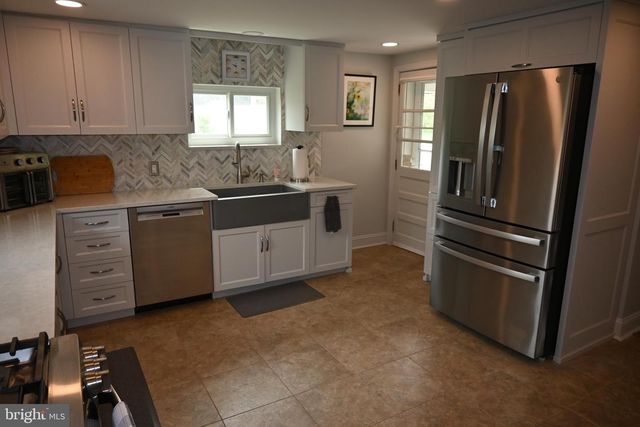 2231 SPINNERSTOWN RD, Quakertown, PA 18951