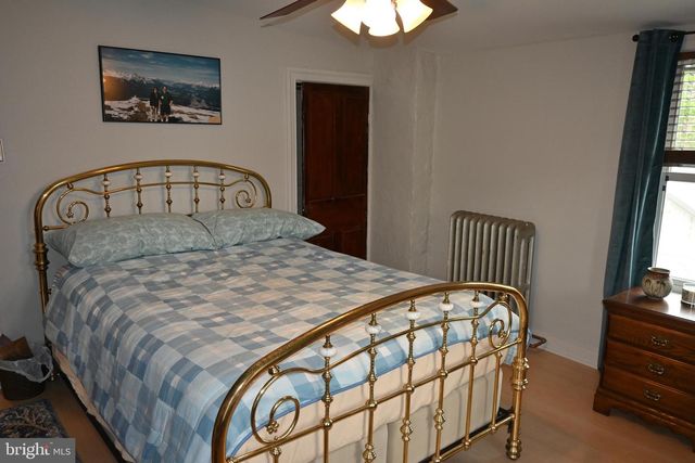 2231 SPINNERSTOWN RD, Quakertown, PA 18951