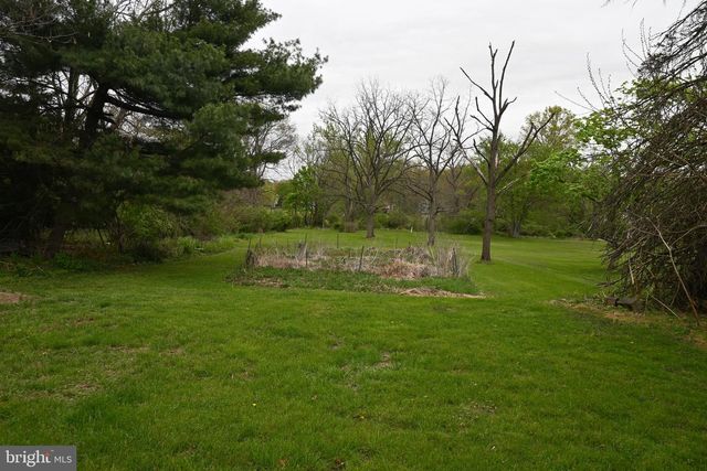 2231 SPINNERSTOWN RD, Quakertown, PA 18951