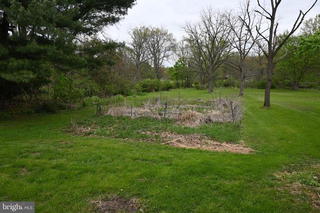 2231 SPINNERSTOWN RD, Quakertown, PA 18951