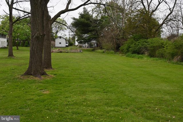 2231 SPINNERSTOWN RD, Quakertown, PA 18951