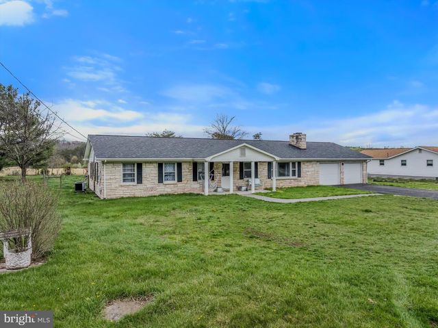 11195 VALLEY RD, Berkeley Springs, WV 25411
