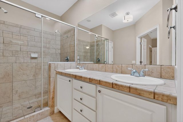 13933 Ashton Woods CIR 71, Austin, TX 78727