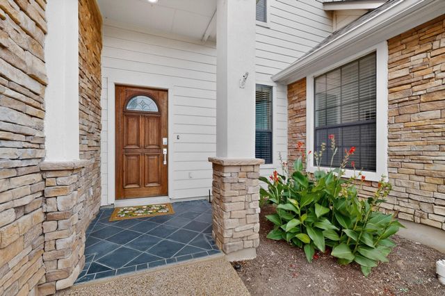 13933 Ashton Woods CIR 71, Austin, TX 78727