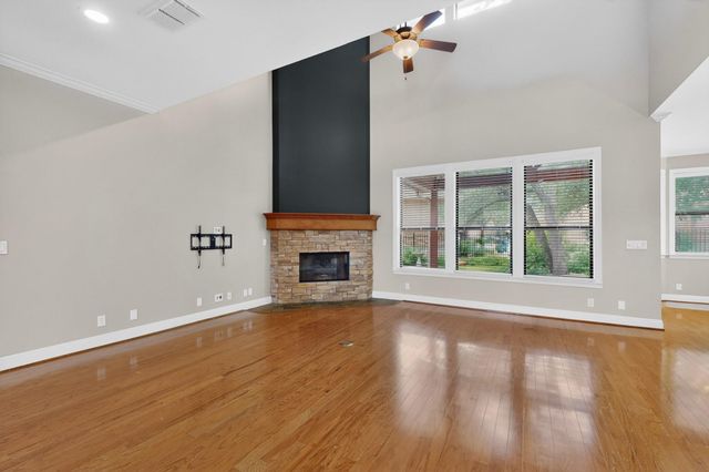 13933 Ashton Woods CIR 71, Austin, TX 78727