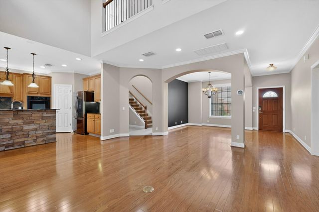 13933 Ashton Woods CIR 71, Austin, TX 78727