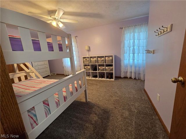 11227 William Penn Avenue NE, Hartville, OH 44632