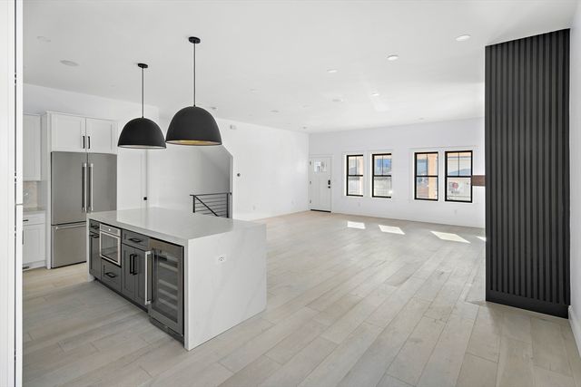 21 Woodbine St 21, Somerville, MA 02143