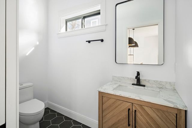21 Woodbine St 21, Somerville, MA 02143
