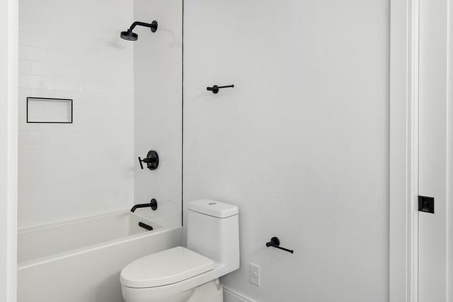 21 Woodbine St 21, Somerville, MA 02143