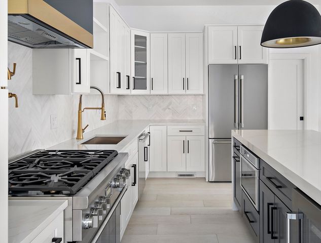 21 Woodbine St 21, Somerville, MA 02143