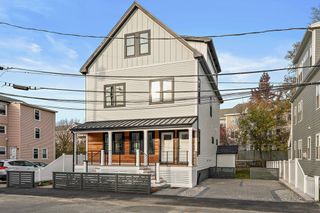 21 Woodbine St 21, Somerville, MA 02143