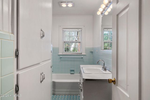 219 E Ridge Street, Rose Hill, NC 28458