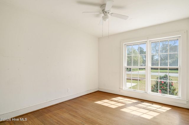 219 E Ridge Street, Rose Hill, NC 28458