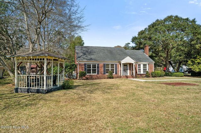219 E Ridge Street, Rose Hill, NC 28458