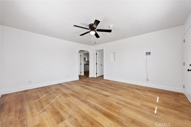 116 E Warren Avenue, Bakersfield, CA 93308