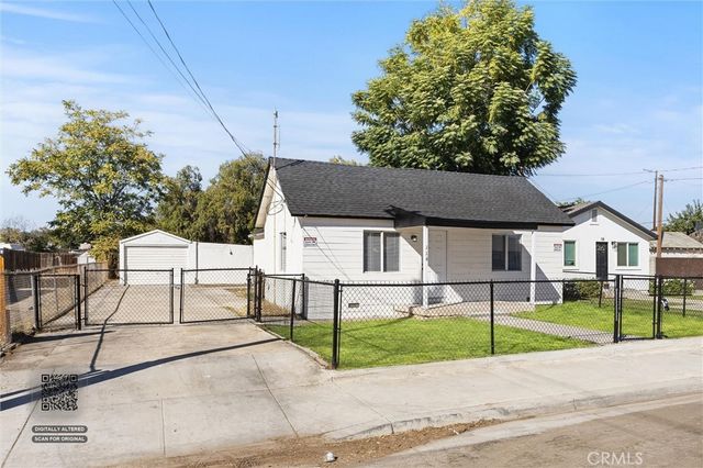 116 E Warren Avenue, Bakersfield, CA 93308