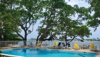 209 W Miracle Strip Parkway, APT B203, Mary Esther, FL 32569