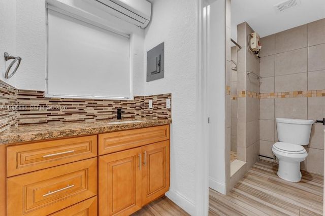 1501 N 58th Ave B, Hollywood, FL 33021