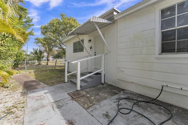 1501 N 58th Ave B, Hollywood, FL 33021