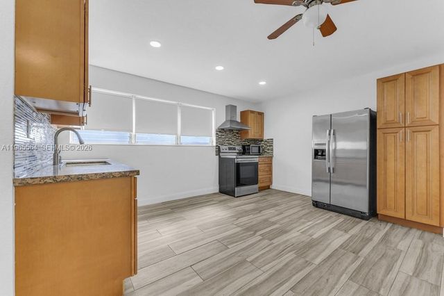 1501 N 58th Ave B, Hollywood, FL 33021