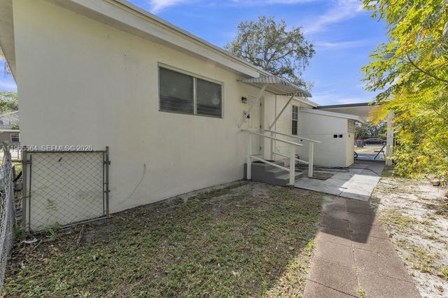 1501 N 58th Ave B, Hollywood, FL 33021