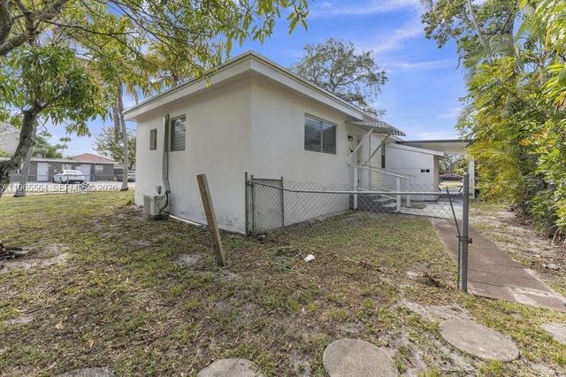 1501 N 58th Ave B, Hollywood, FL 33021