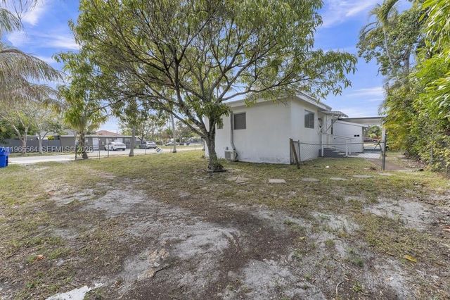 1501 N 58th Ave B, Hollywood, FL 33021