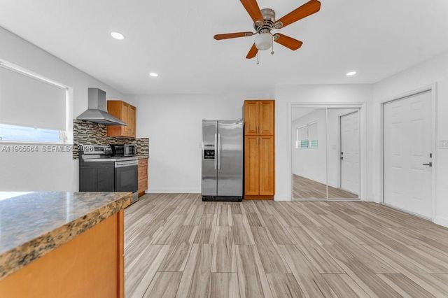 1501 N 58th Ave B, Hollywood, FL 33021