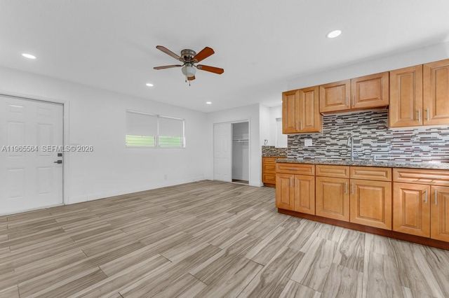 1501 N 58th Ave B, Hollywood, FL 33021