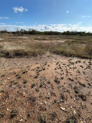 707 Old Comanche Road, Early, TX 76802