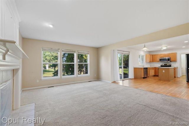4530 Pond Run, Canton, MI 48188