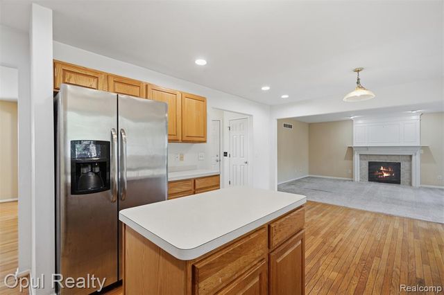 4530 Pond Run, Canton, MI 48188