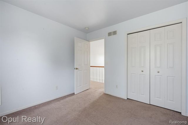 4530 Pond Run, Canton, MI 48188