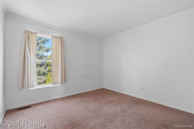 4530 Pond Run, Canton, MI 48188