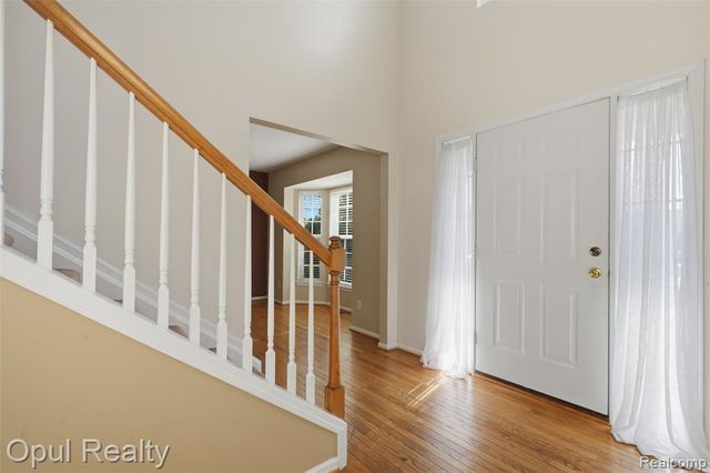 4530 Pond Run, Canton, MI 48188