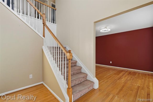 4530 Pond Run, Canton, MI 48188