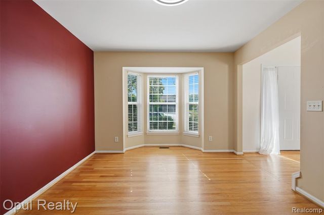 4530 Pond Run, Canton, MI 48188