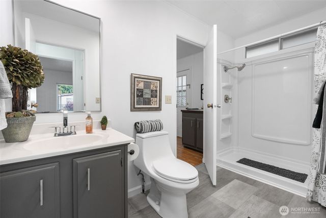 5516 Chelan Lane SE, Lacey, WA 98503