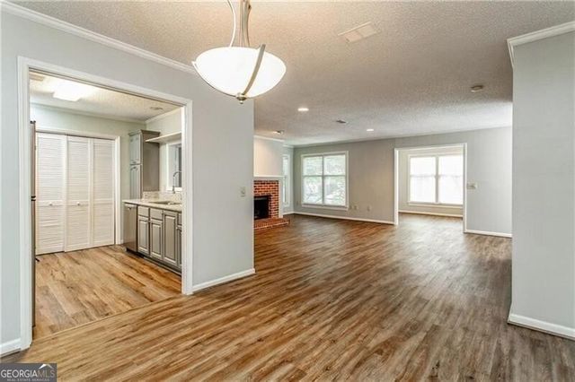 511 Abingdon Way, Sandy Springs, GA 30328