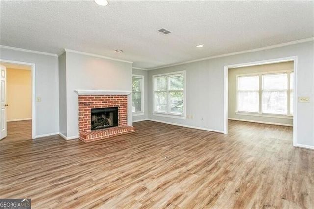 511 Abingdon Way, Sandy Springs, GA 30328