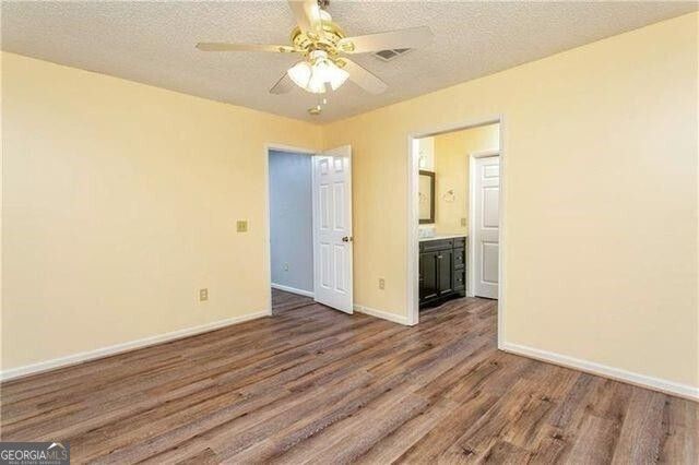 511 Abingdon Way, Sandy Springs, GA 30328