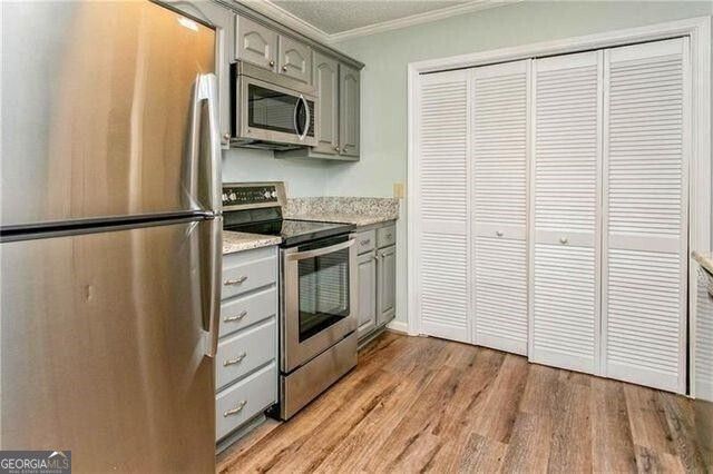 511 Abingdon Way, Sandy Springs, GA 30328
