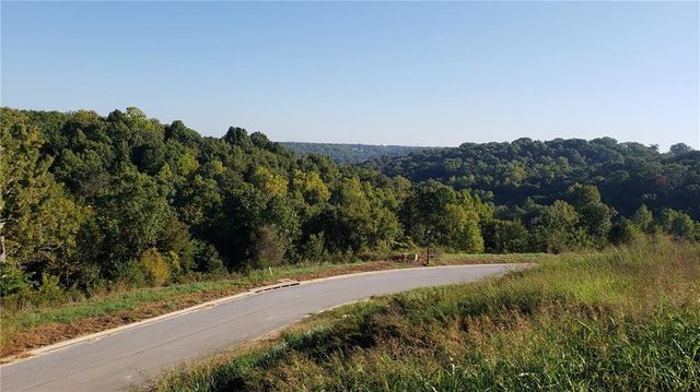 2301 Steinbeck Drive, Bentonville, AR 72712