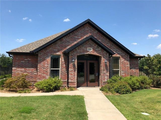 2301 Steinbeck Drive, Bentonville, AR 72712